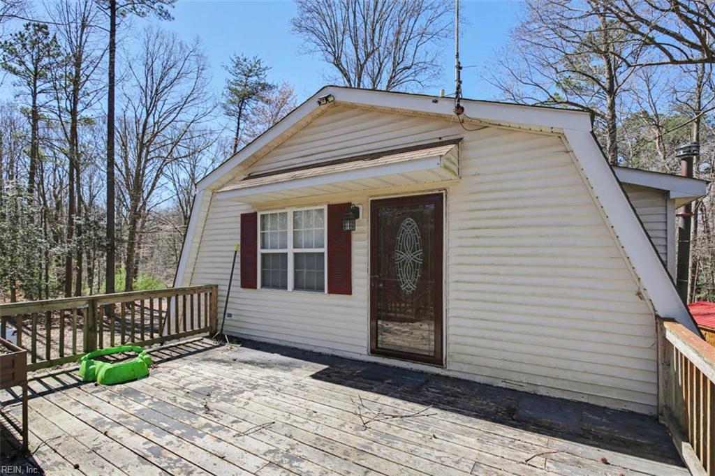 9937 Bacons Lane Gloucester VA 23061