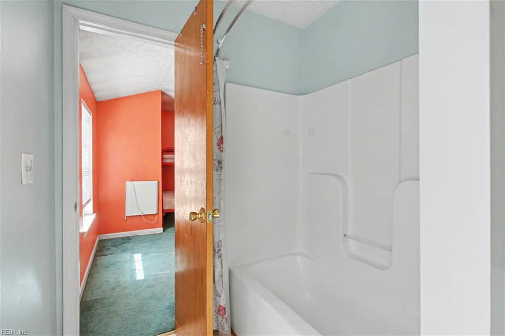 9937 Bacons Lane Gloucester VA 23061