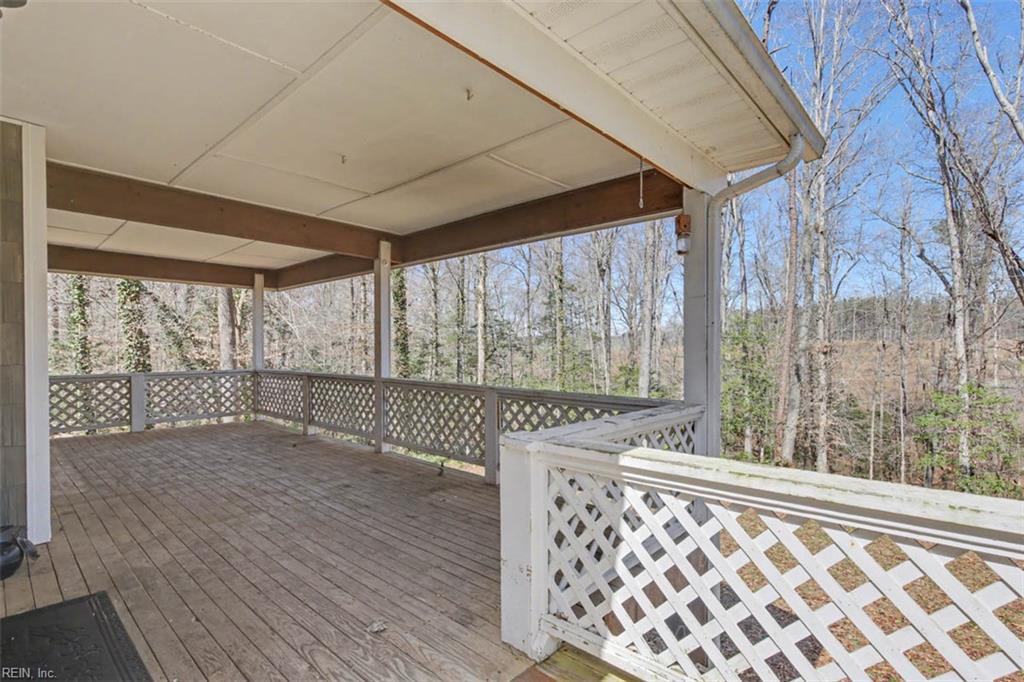 9937 Bacons Lane Gloucester VA 23061