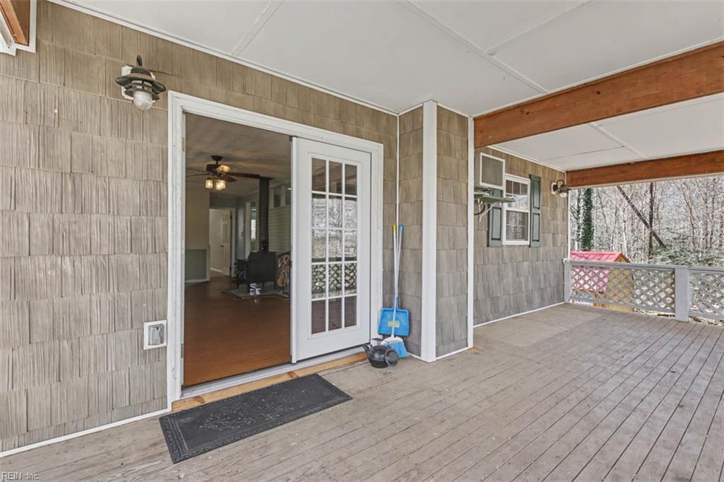 9937 Bacons Lane Gloucester VA 23061