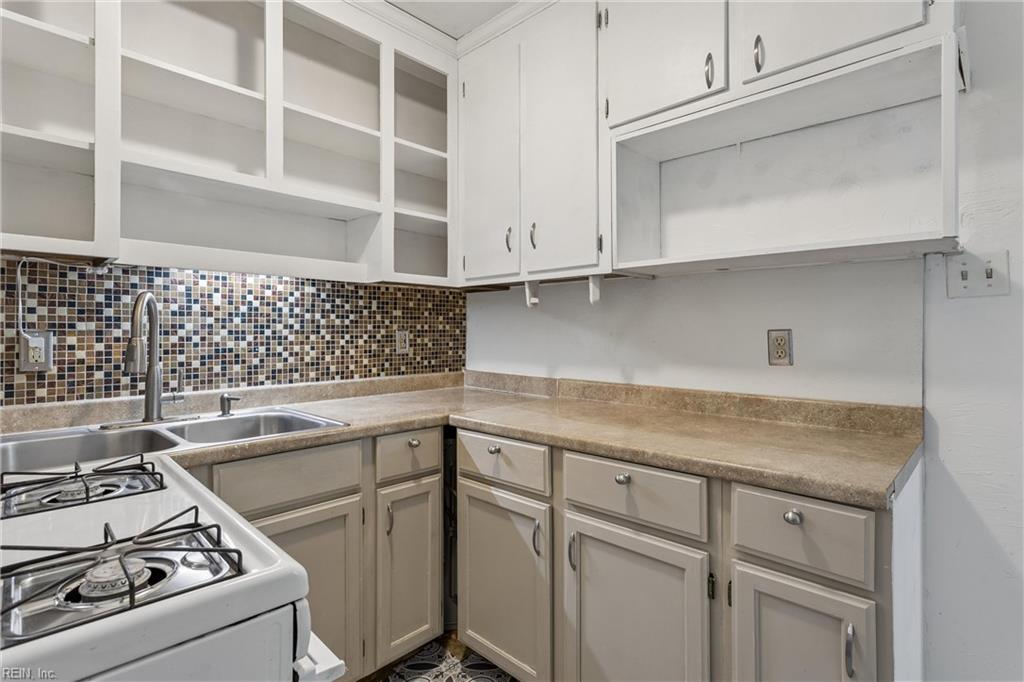 7702 Orcutt Avenue Newport News VA 23605