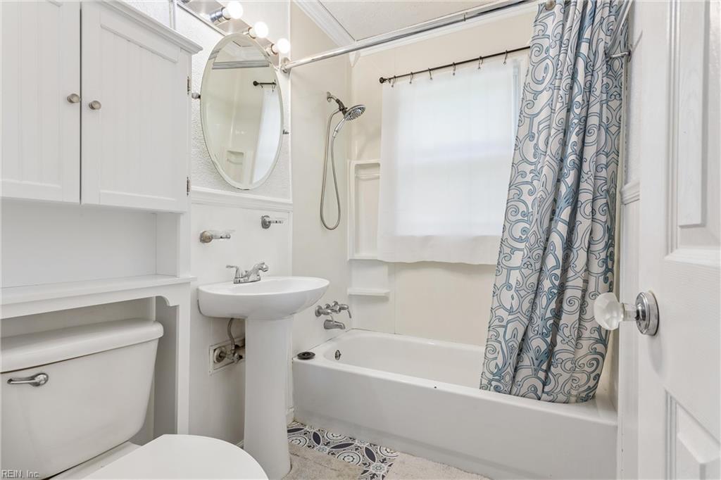 7702 Orcutt Avenue Newport News VA 23605