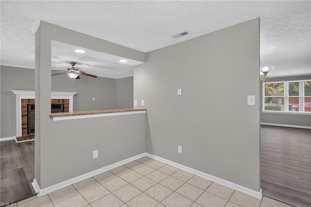 221 Anne Drive Newport News VA 23601