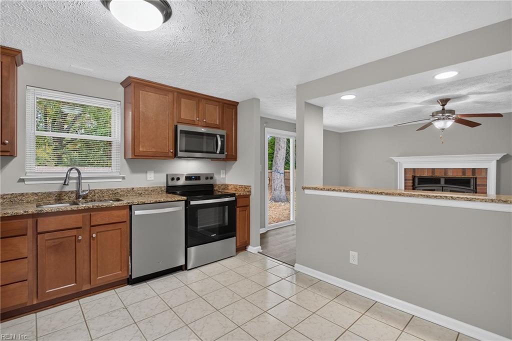 221 Anne Drive Newport News VA 23601