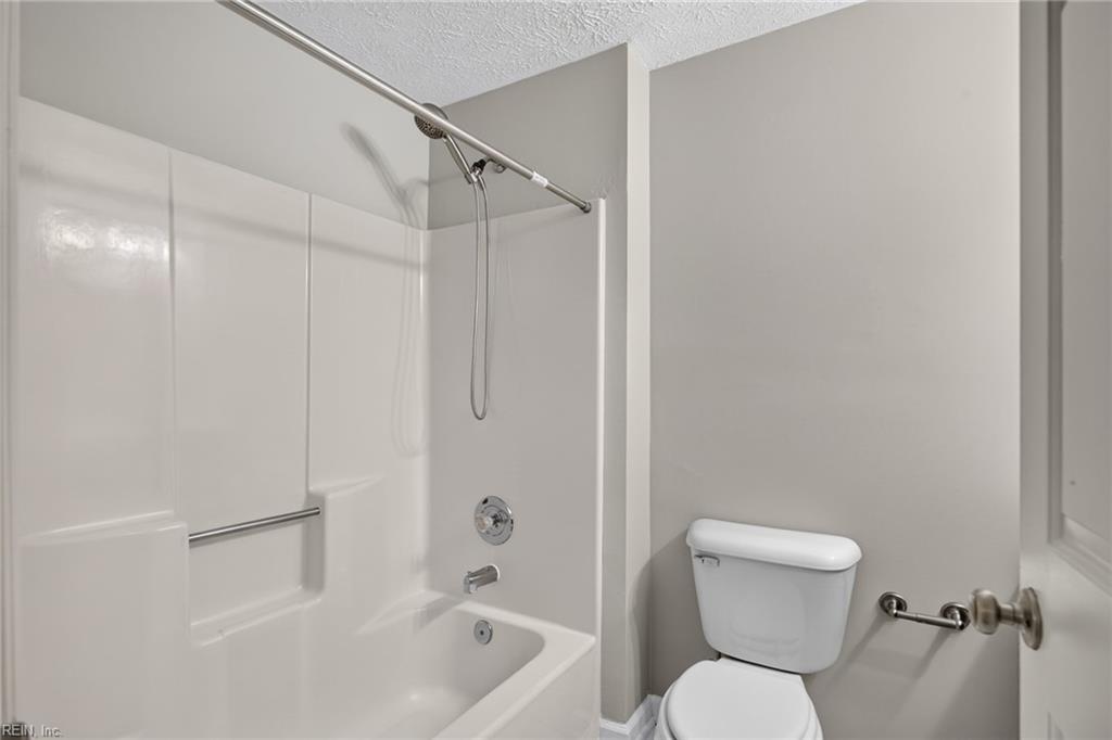 221 Anne Drive Newport News VA 23601