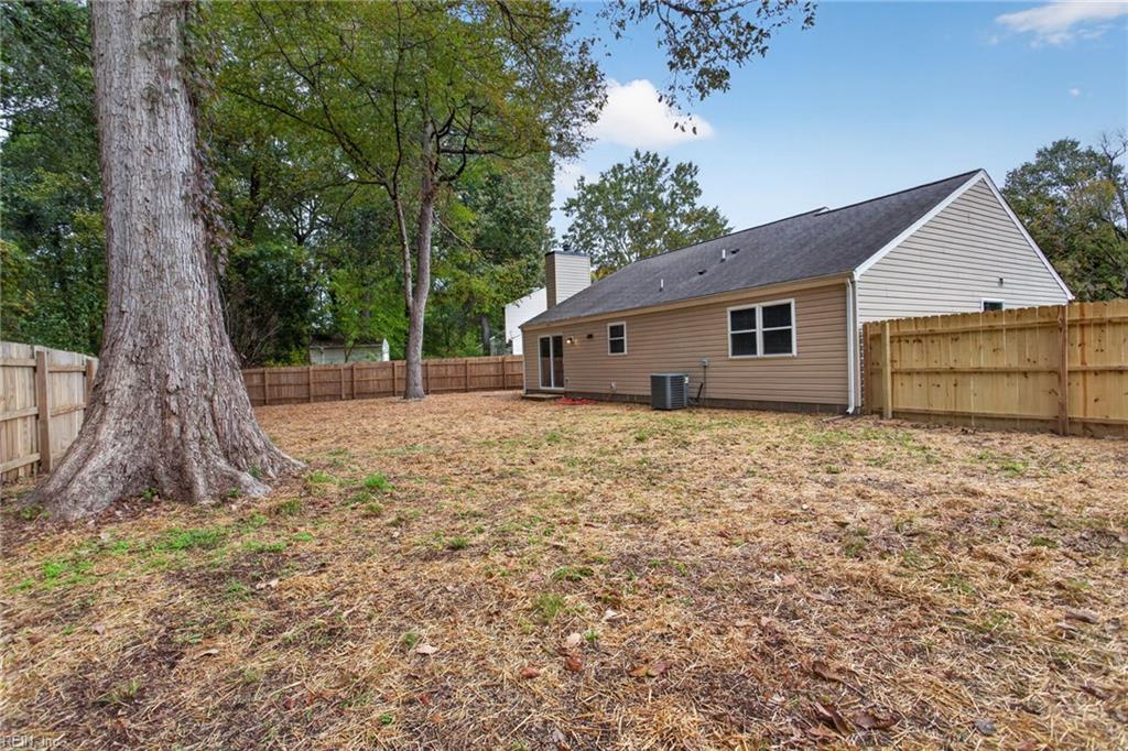 221 Anne Drive Newport News VA 23601