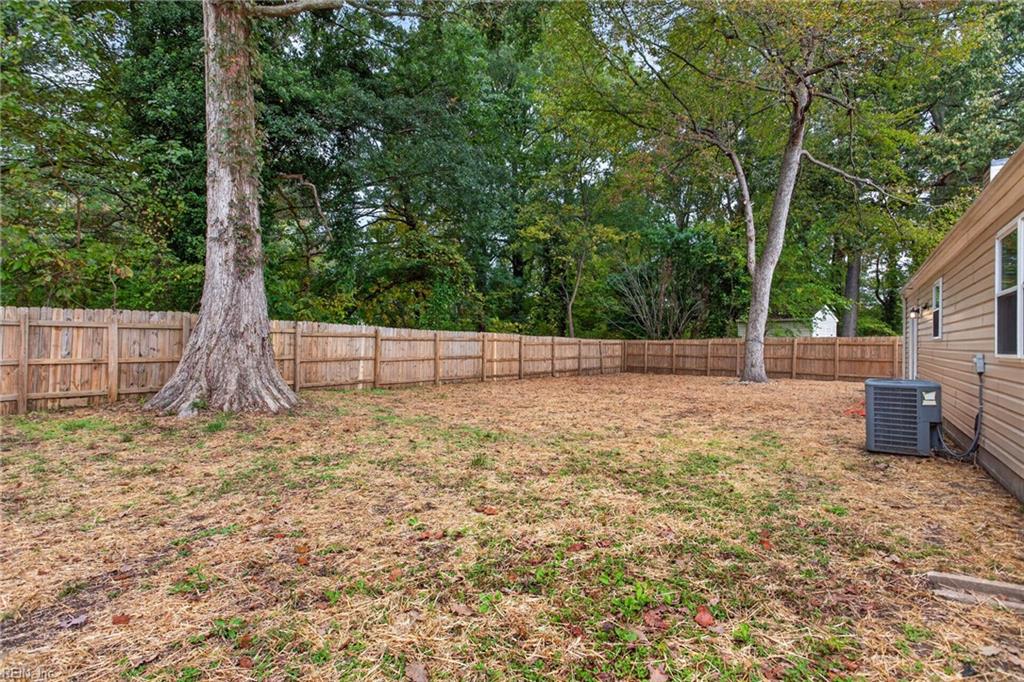 221 Anne Drive Newport News VA 23601