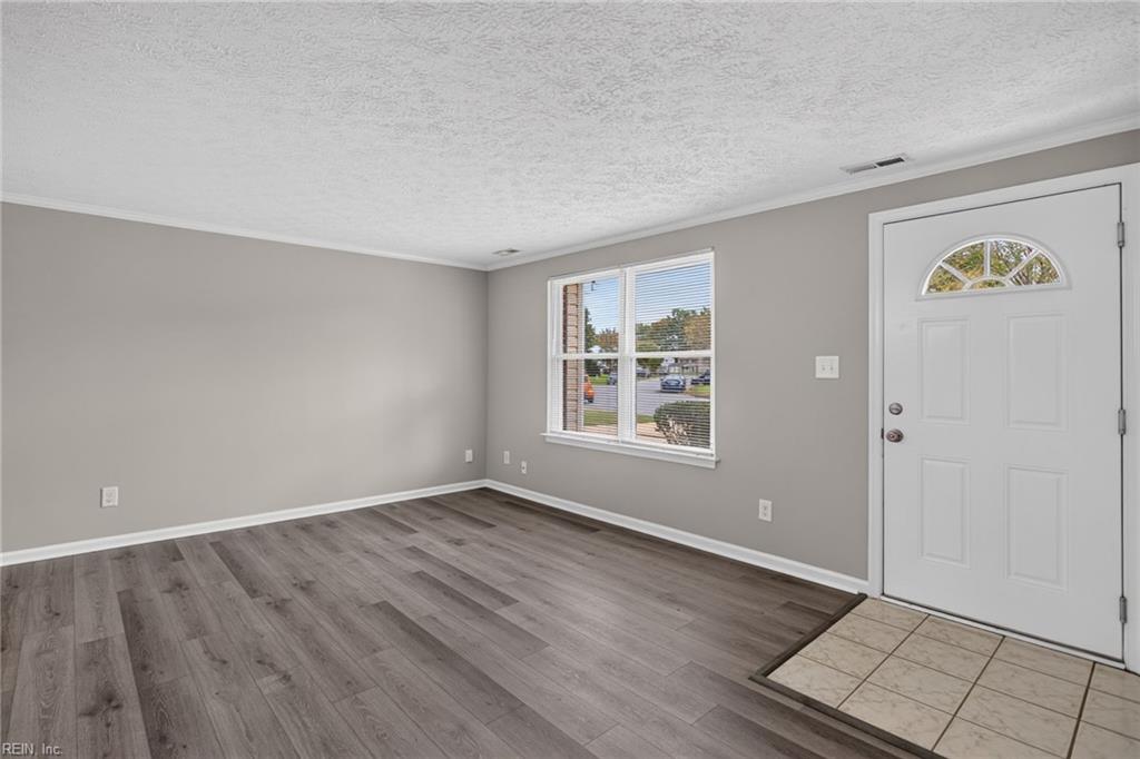 221 Anne Drive Newport News VA 23601