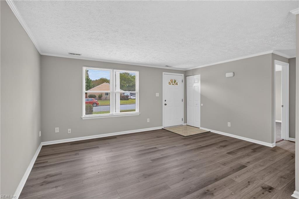 221 Anne Drive Newport News VA 23601