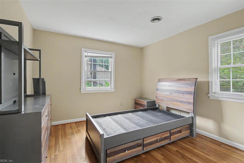 323 Williamsburg Court Newport News VA 23606