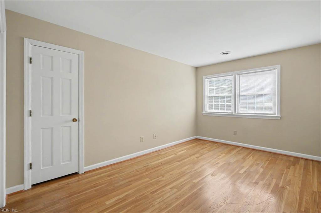 323 Williamsburg Court Newport News VA 23606