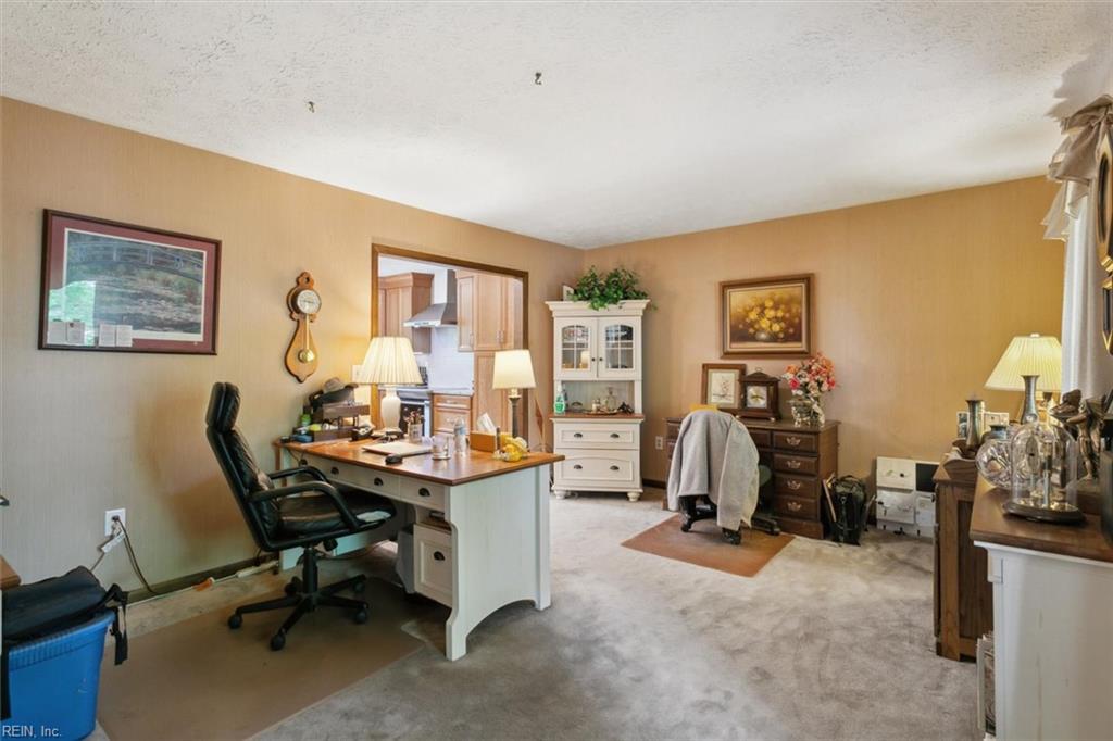 107 Brokenbridge Road Yorktown VA 23692