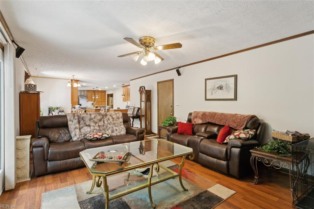 107 Brokenbridge Road Yorktown VA 23692