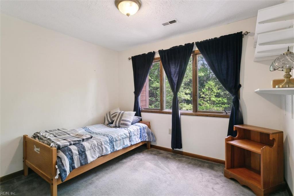 107 Brokenbridge Road Yorktown VA 23692