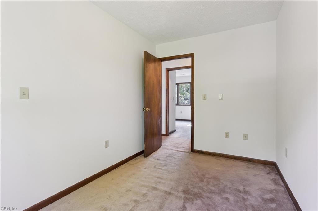 107 Brokenbridge Road Yorktown VA 23692