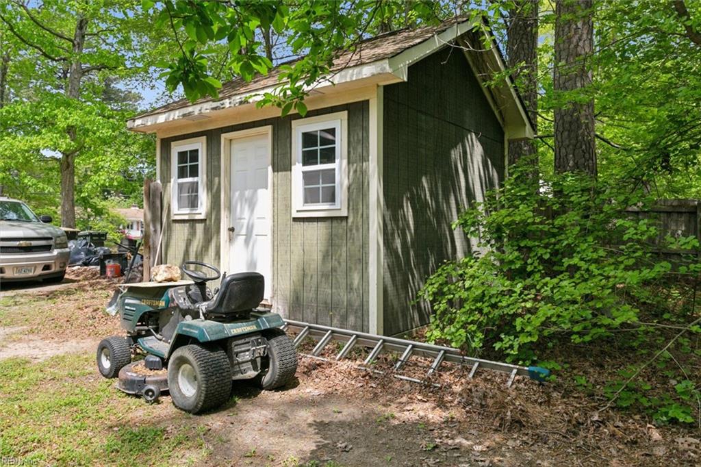 107 Brokenbridge Road Yorktown VA 23692