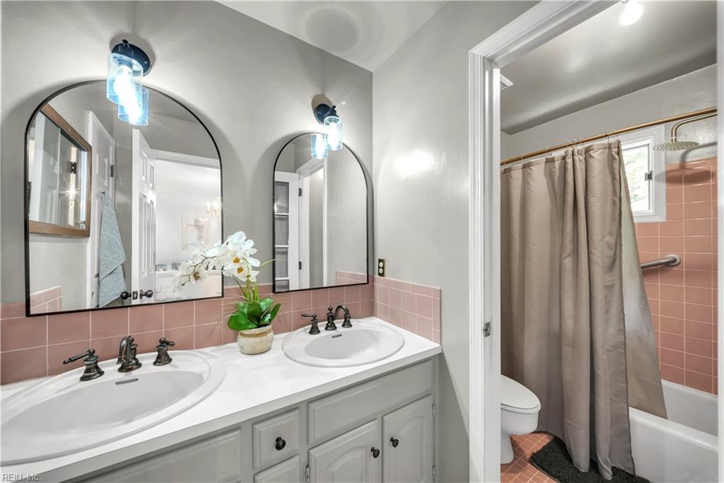 117 Wind Forest Lane Yorktown VA 23692