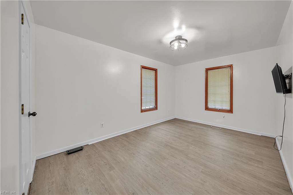 117 Wind Forest Lane Yorktown VA 23692