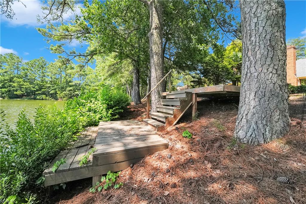 117 Wind Forest Lane Yorktown VA 23692