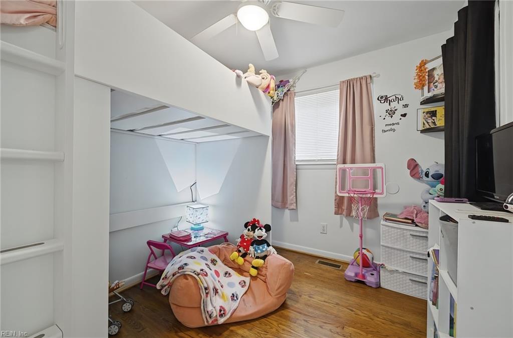 323 Pine Avenue Newport News VA 23607