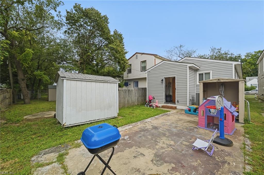 323 Pine Avenue Newport News VA 23607