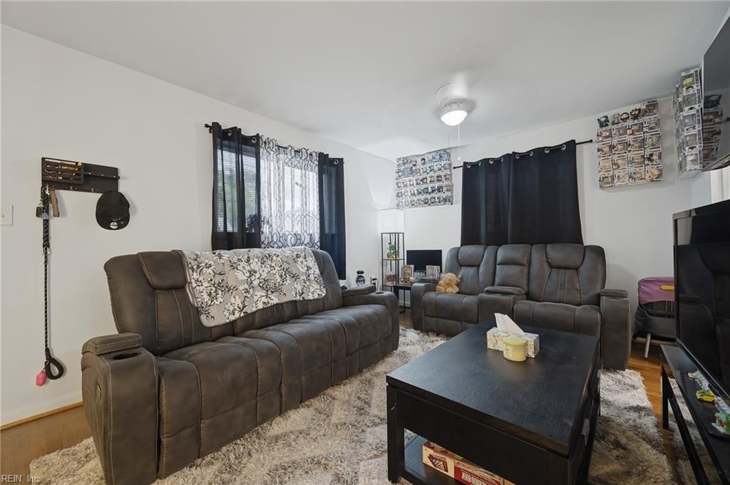 323 Pine Avenue Newport News VA 23607