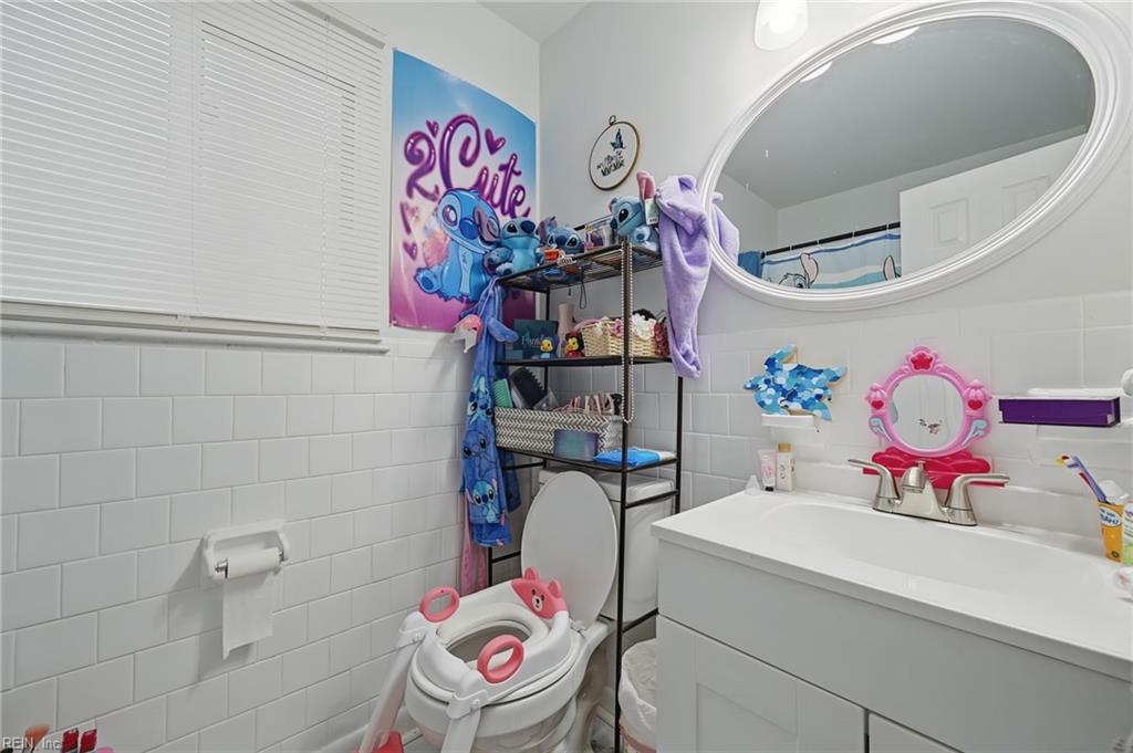 323 Pine Avenue Newport News VA 23607