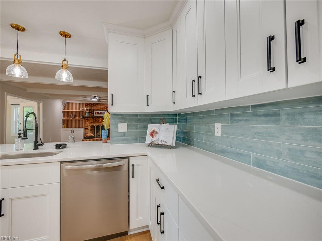 101 Middlewood Lane Yorktown VA 23692