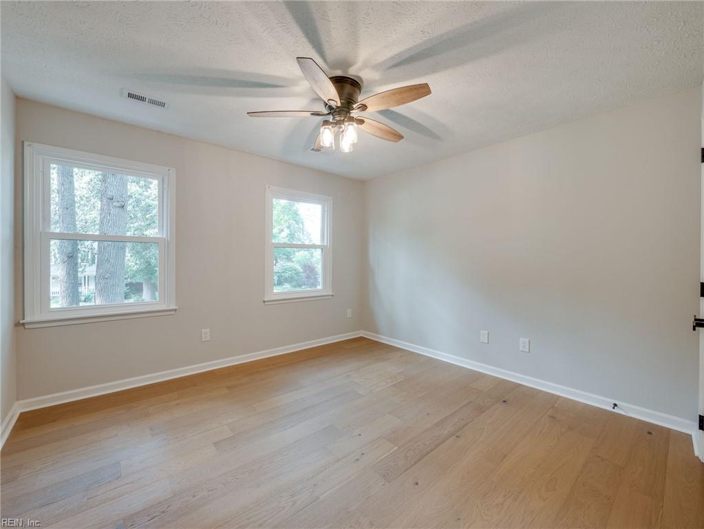 101 Middlewood Lane Yorktown VA 23692