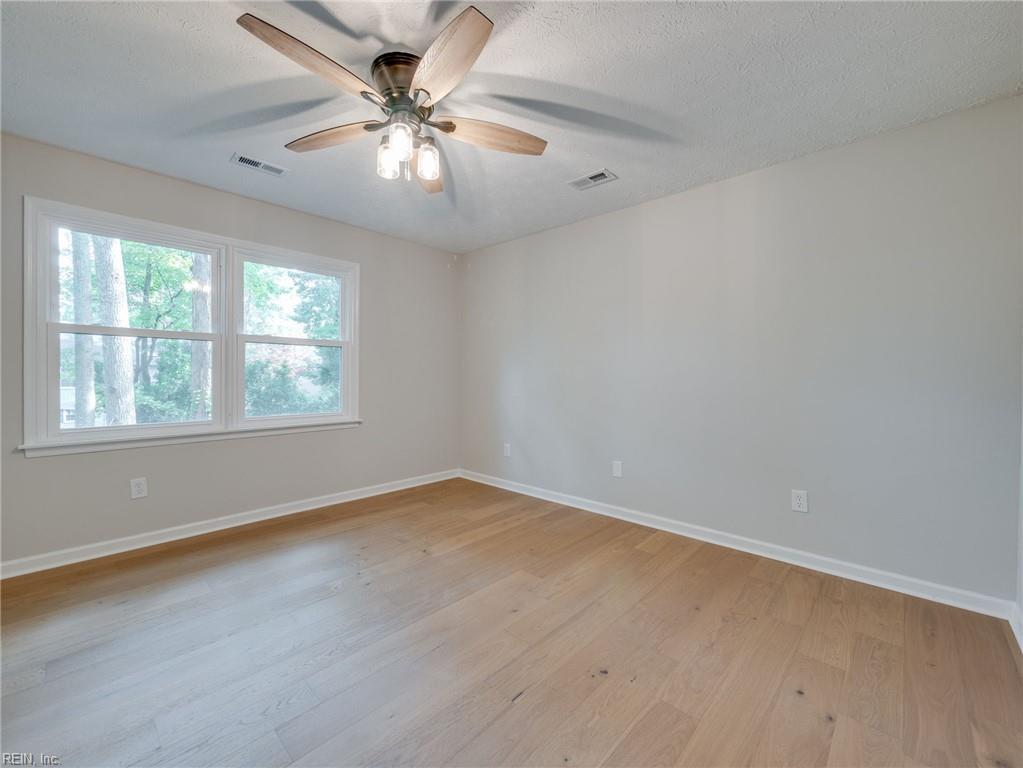 101 Middlewood Lane Yorktown VA 23692