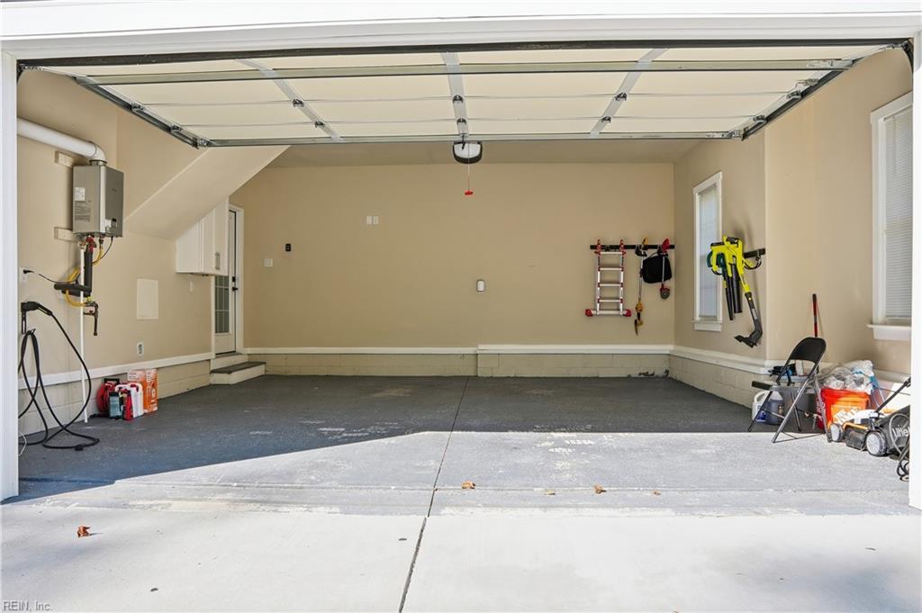 Lane Newport News VA 23606