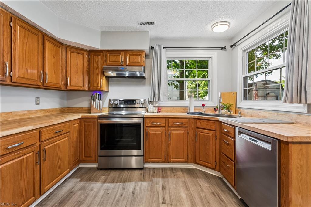 868 Weyanoke Lane Newport News VA 23608