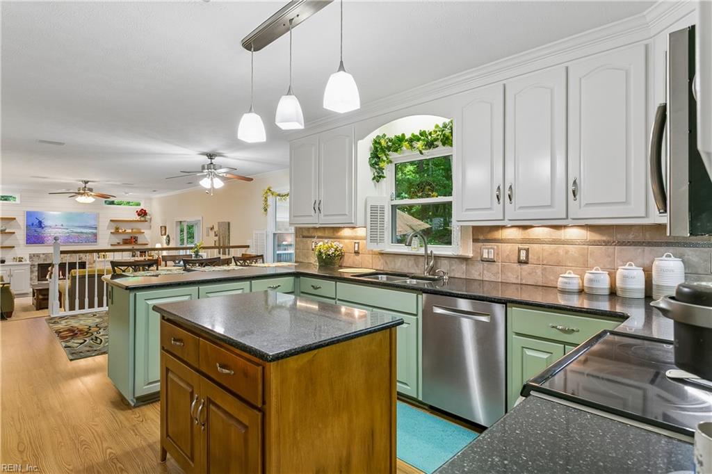204 Jacobs Run Yorktown VA 23692