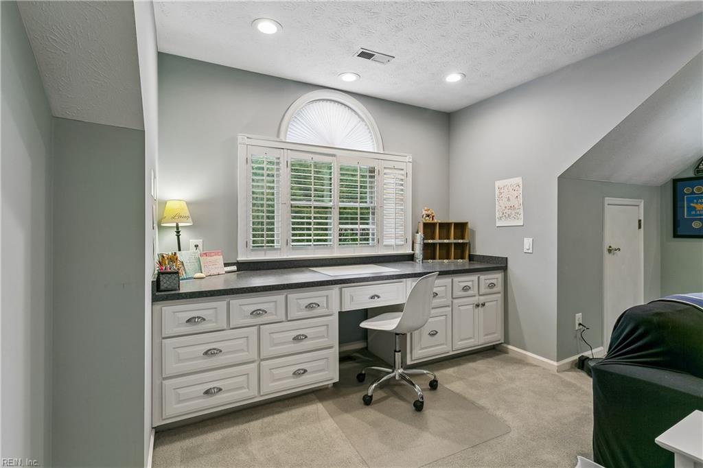 204 Jacobs Run Yorktown VA 23692