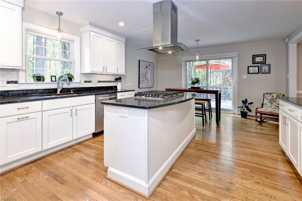 105 James Longstreet Williamsburg VA 23185