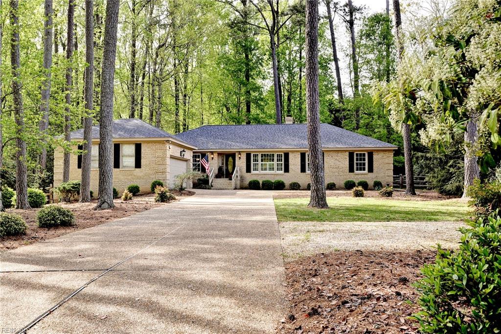105 James Longstreet Williamsburg VA 23185