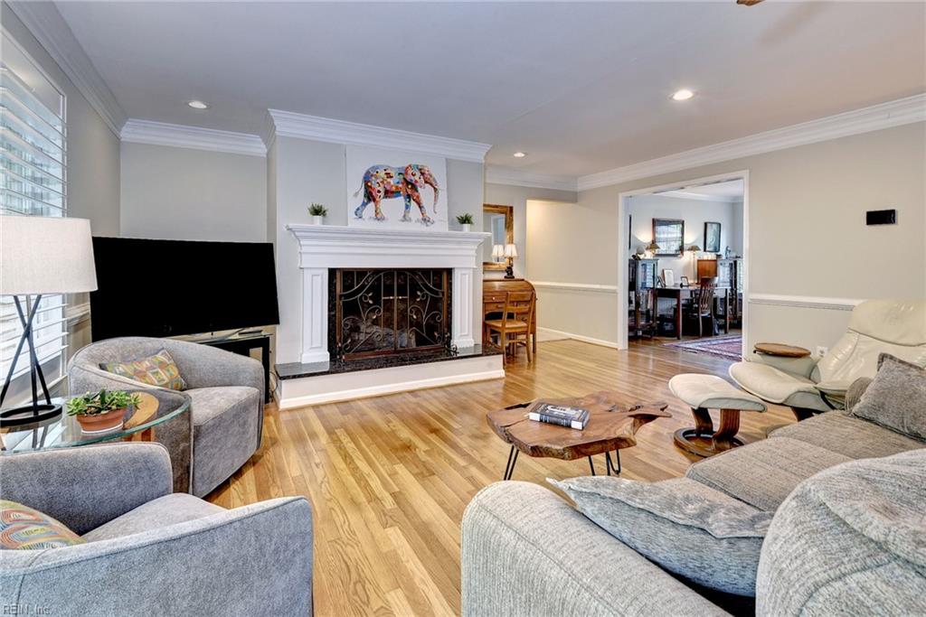 105 James Longstreet Williamsburg VA 23185