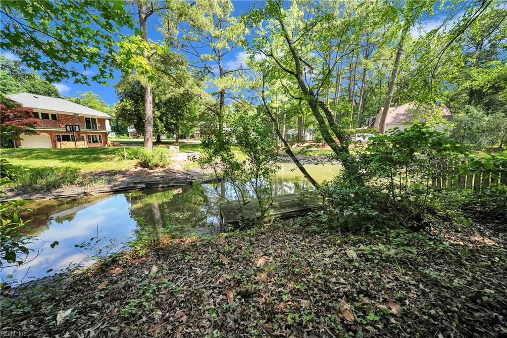 105 Cove Crescent Yorktown VA 23692