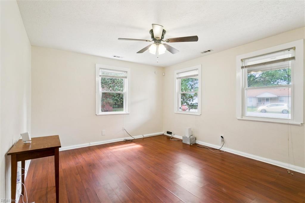 804 James Drive Newport News VA 23605