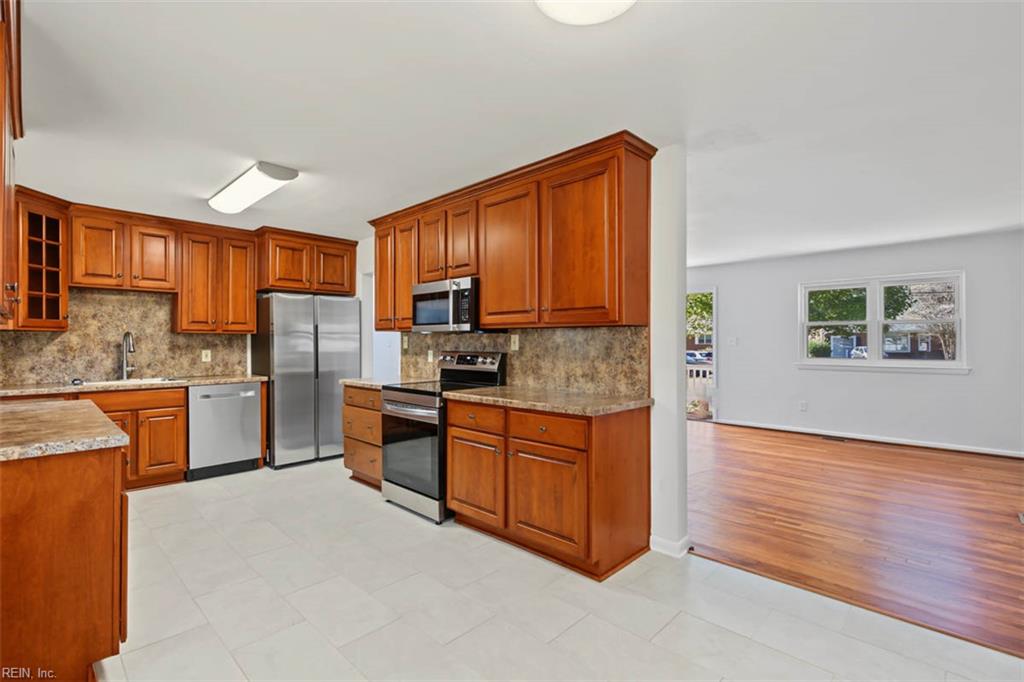 516 Brentwood Drive Newport News VA 23601