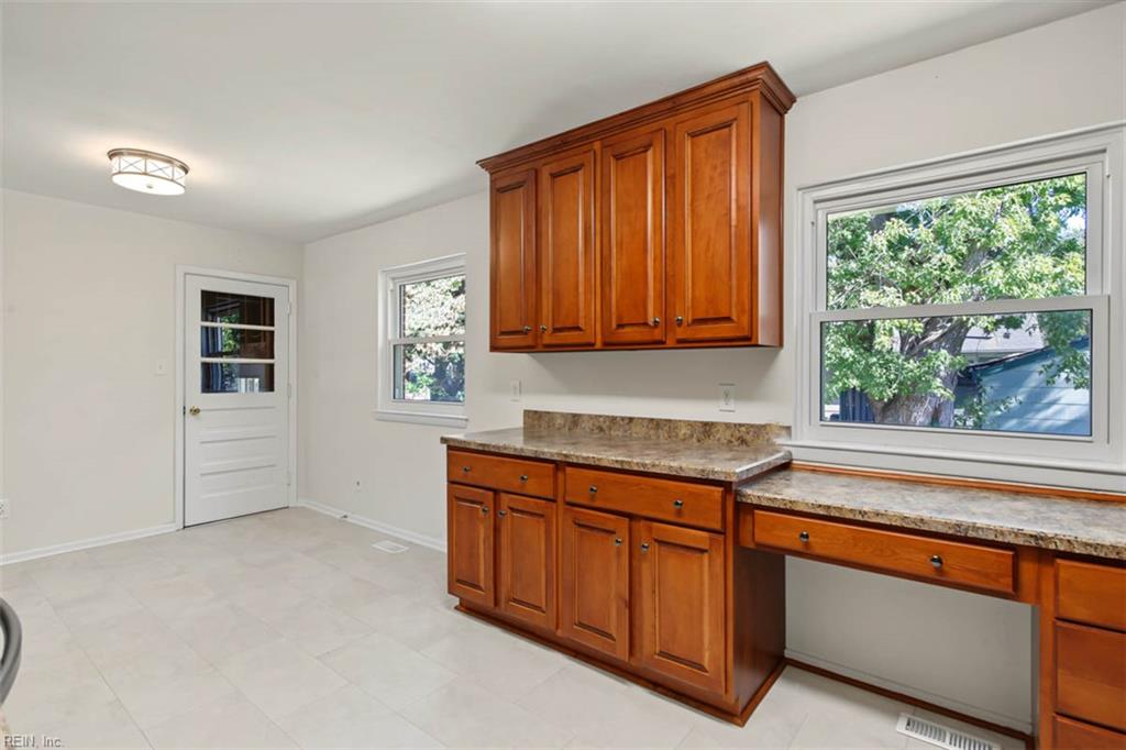 516 Brentwood Drive Newport News VA 23601