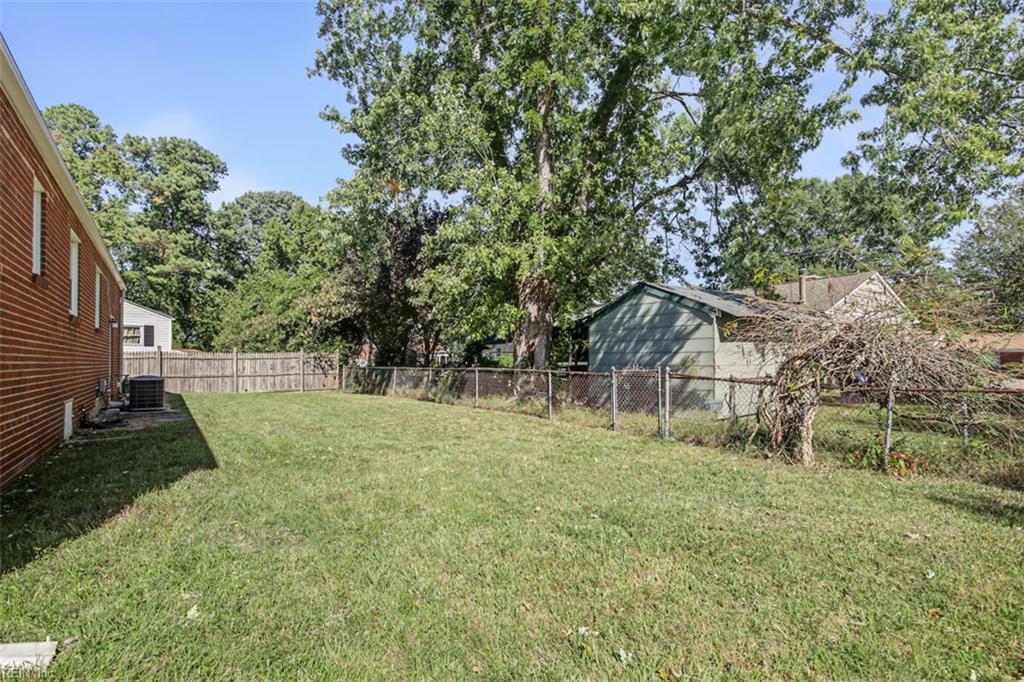 516 Brentwood Drive Newport News VA 23601