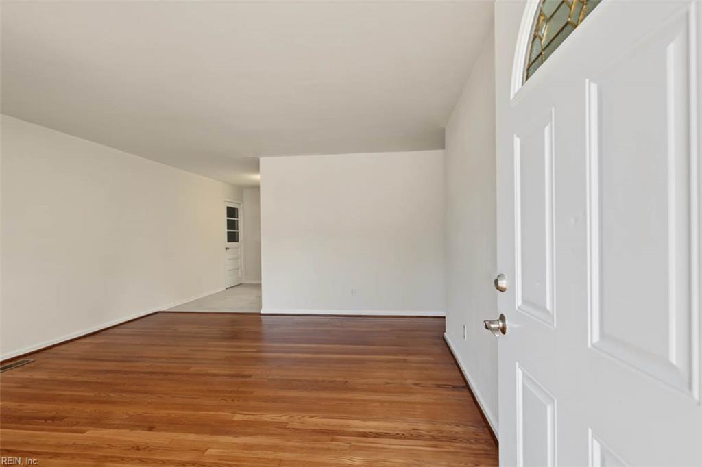 516 Brentwood Drive Newport News VA 23601
