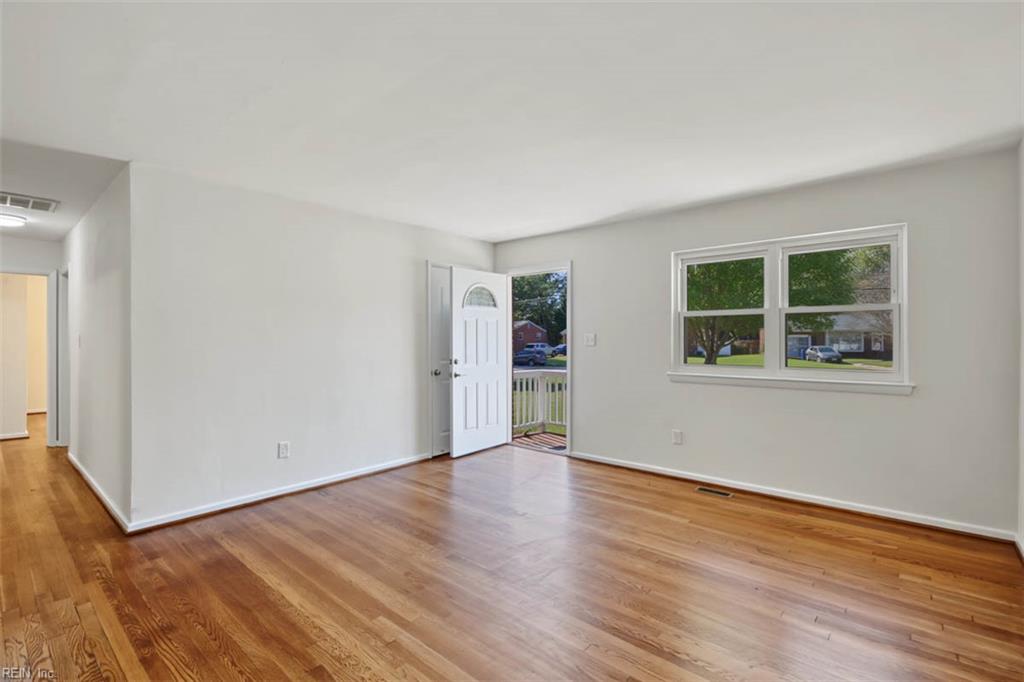 516 Brentwood Drive Newport News VA 23601