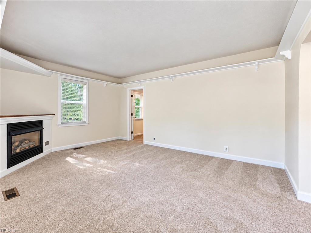 282 Eastwood Dr Drive Newport News VA 23602