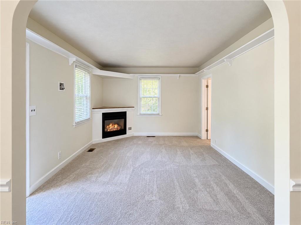 282 Eastwood Dr Drive Newport News VA 23602