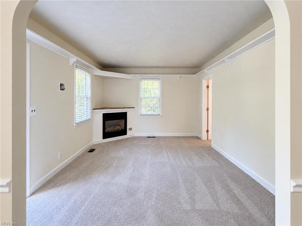 282 Eastwood Dr Drive Newport News VA 23602