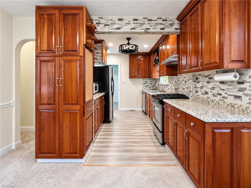 282 Eastwood Dr Drive Newport News VA 23602