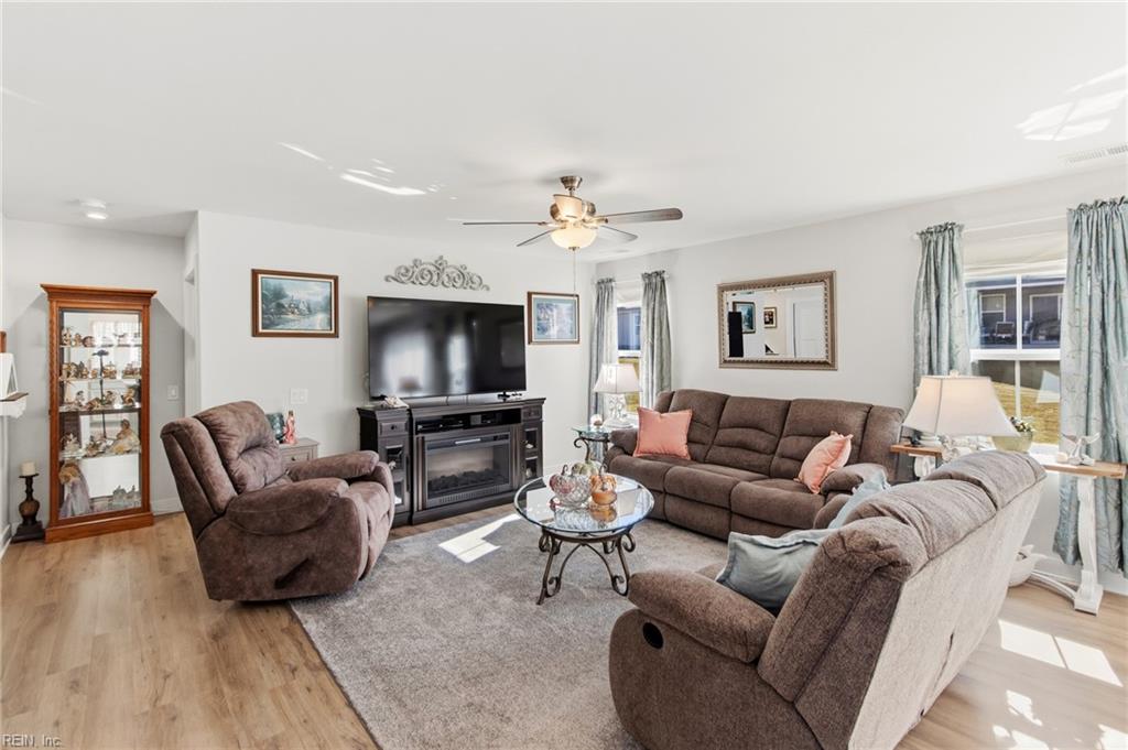 6982 Healy Avenue Gloucester VA 23061