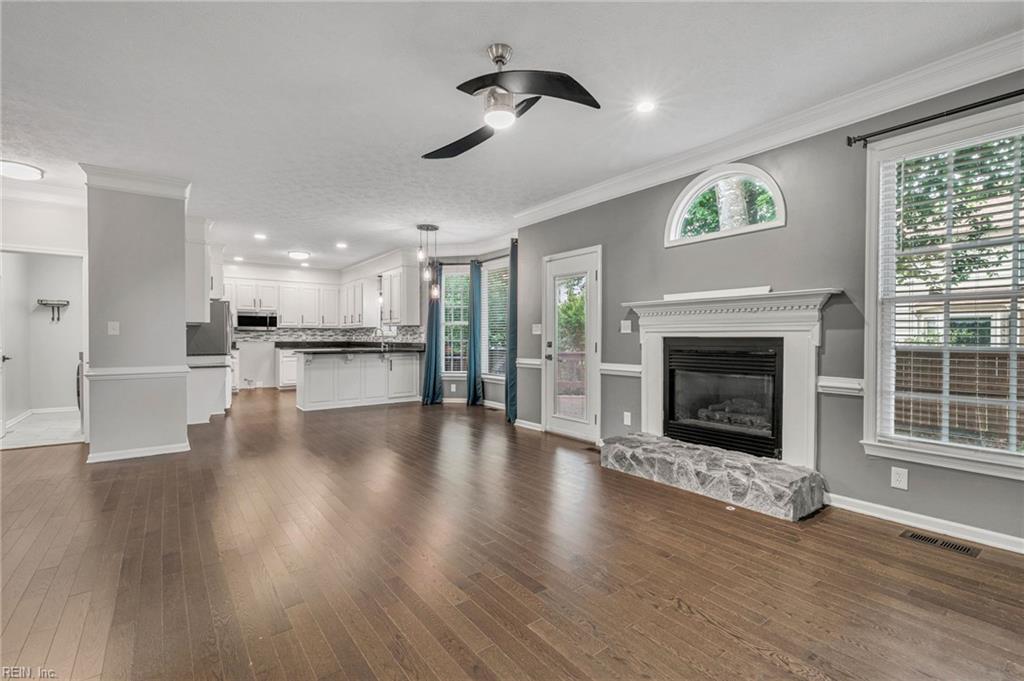 114 Runey Way Yorktown VA 23693